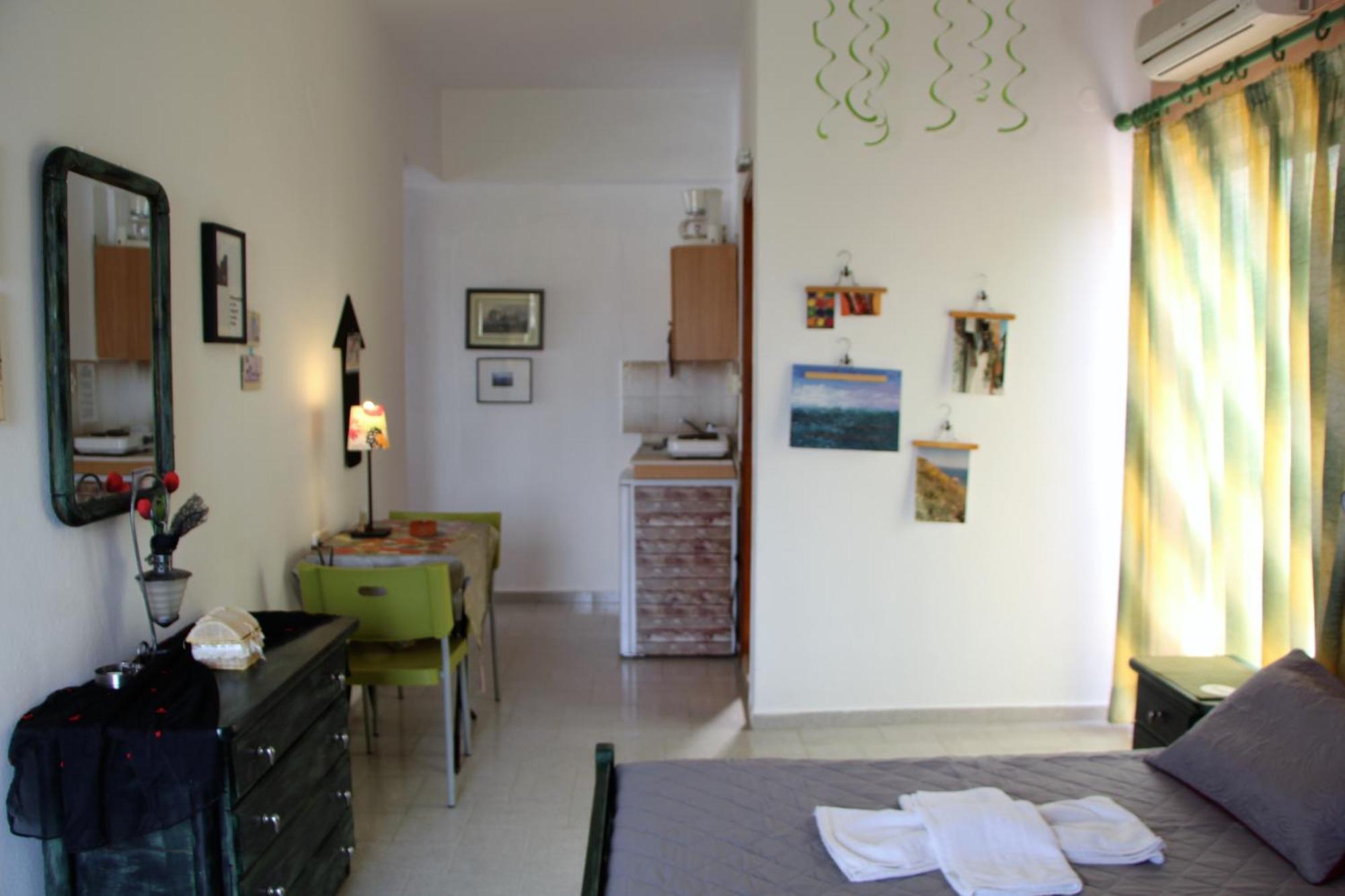 Apokoros Craft Deco Apartments&Studios Kalyves Pokoj fotografie
